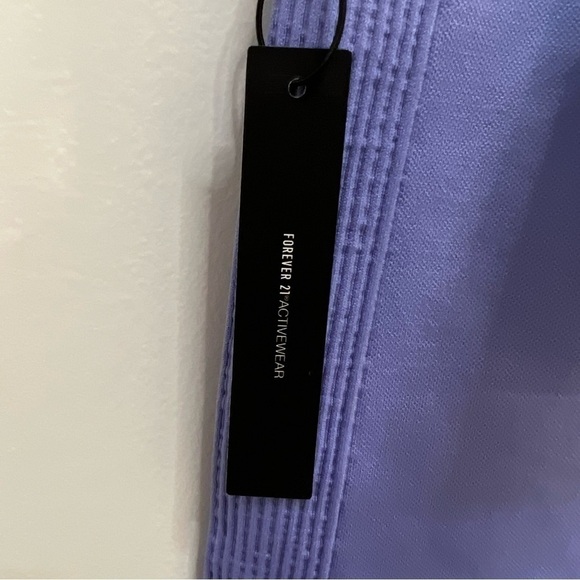 nwt hi rise biker short in lavender - Picture 9 of 11